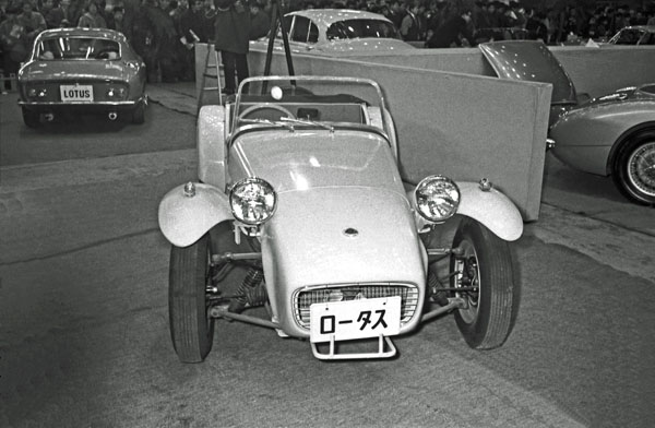 M-BASE エムベース ｜ 街角のクルマたちAtoZ